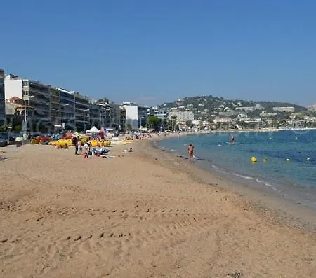 Athena דירה קאן